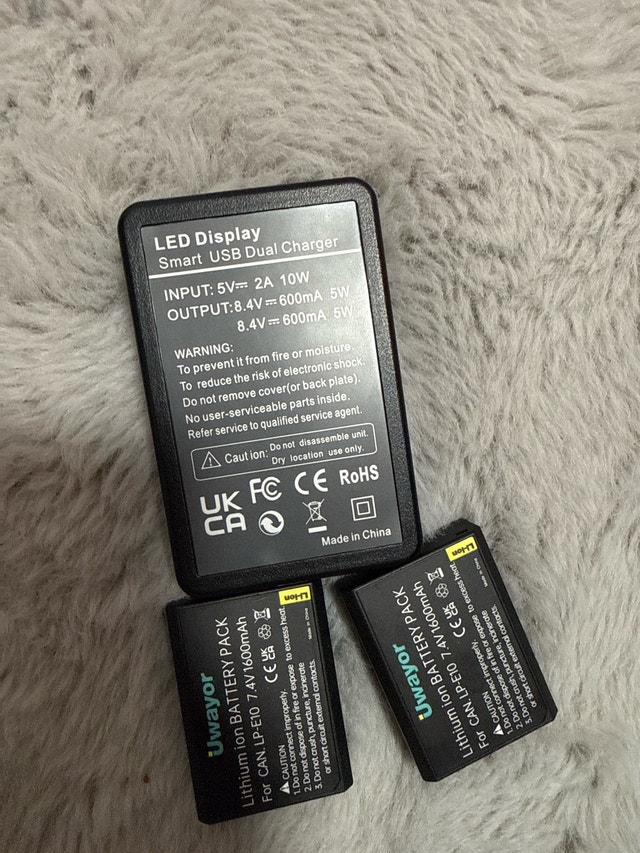 Canon T7 Charger and 2 Batteries - photo 2