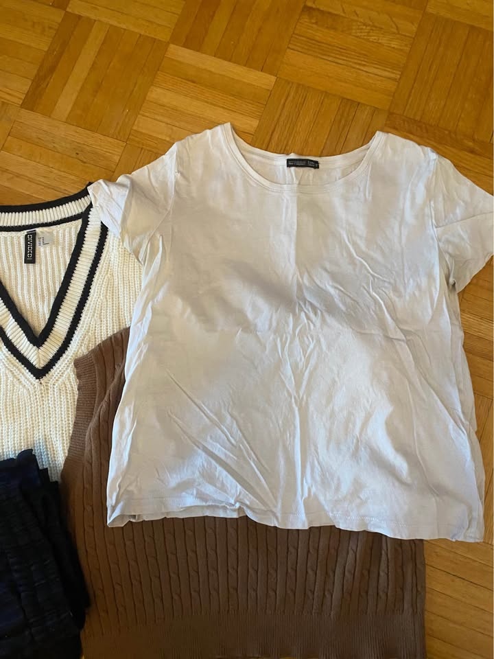 Women's Clothing Bundle (5 items) - photo 3