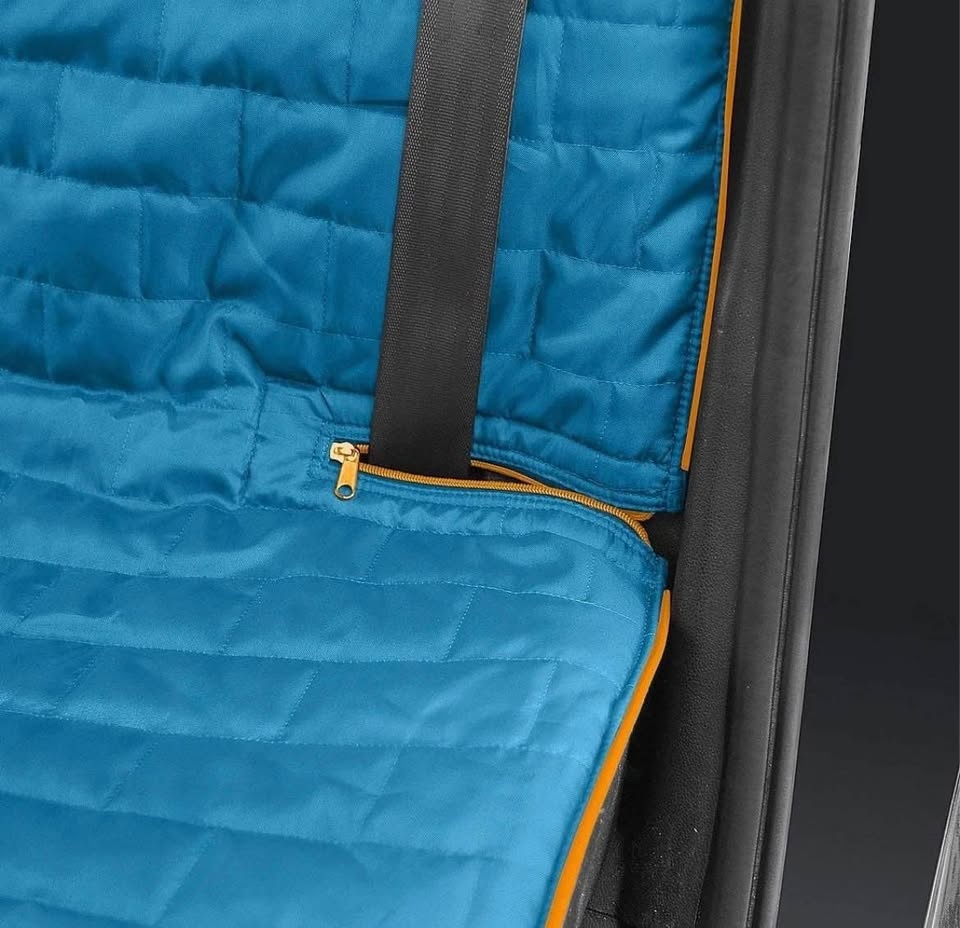 Dog Car Travel Bundle - Kurgo Seat Cover + Earth Rated Wipes - photo 4