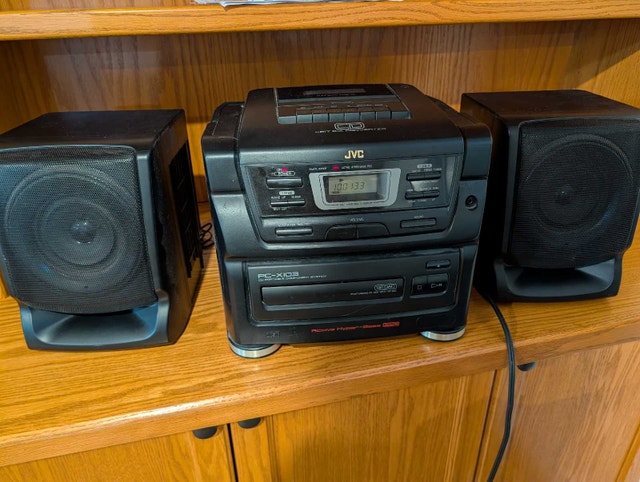 JVC PC-X103 Stereo System
