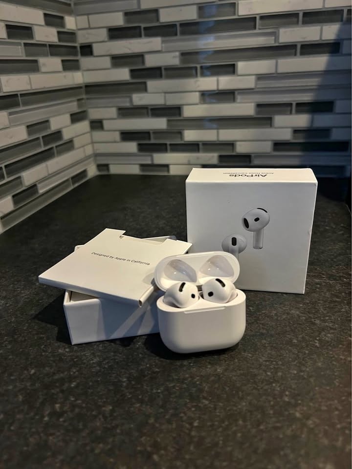 AirPods 4 (ANC) + AppleCare+ to Feb 2027 — Like New