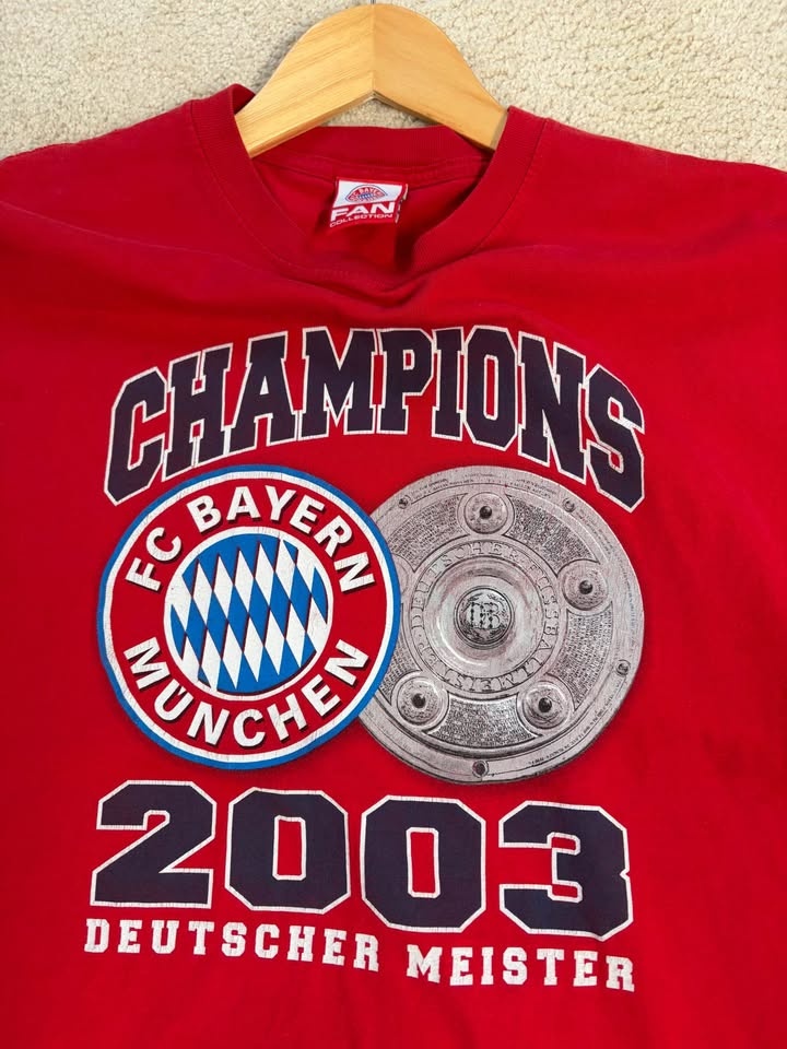 🔴 FC Bayern München "Champions 2003" Tee – Deutscher Meister - photo 2