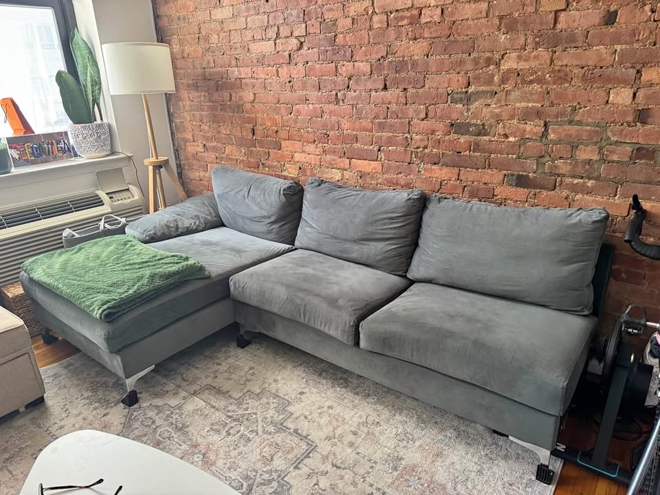 Gray Sectional Sofa w/ Left Chaise