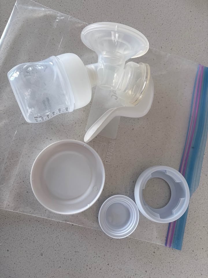 Philips Manual Baby Feeding Accessory – Like New - photo 2