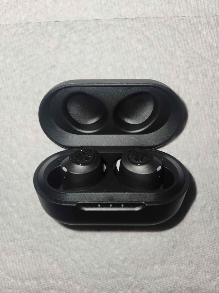 JLab JBuds Air True Wireless Earbuds - Brand New - photo 3