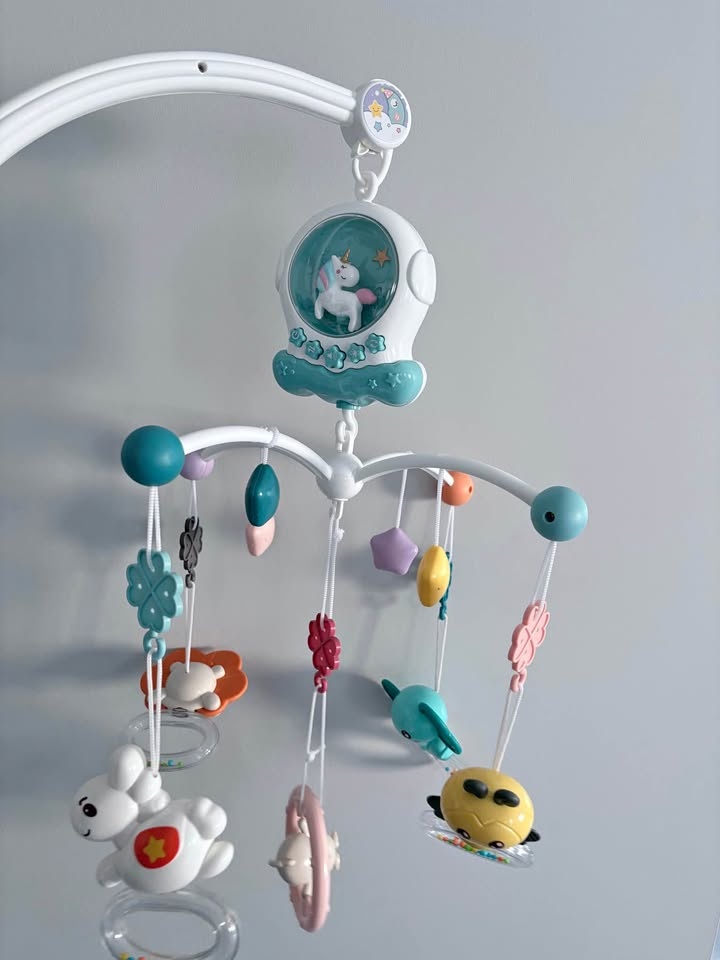 Musical Crib Mobile with Remote & Night Light