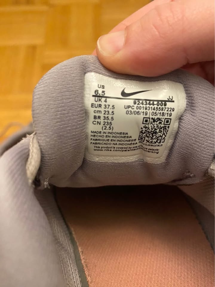 Women’s Nike sneakers - photo 4