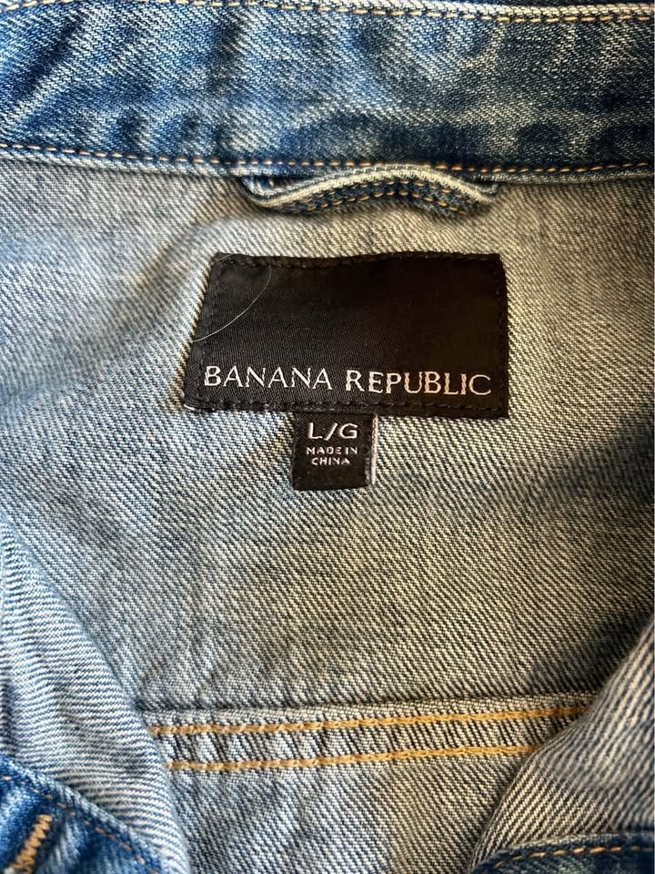 Banana Republic Women's Classic Denim Jean Jacket - Size L - photo 3