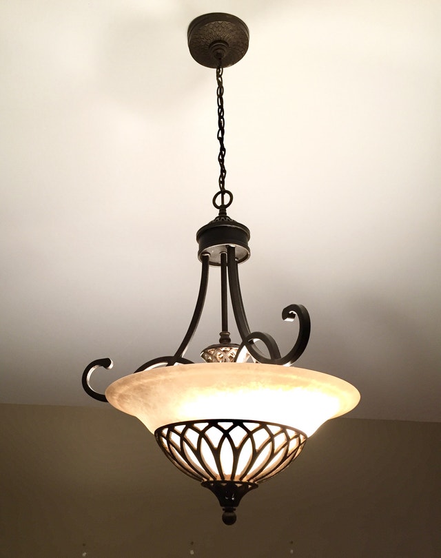 Light Fixture - Chandelier