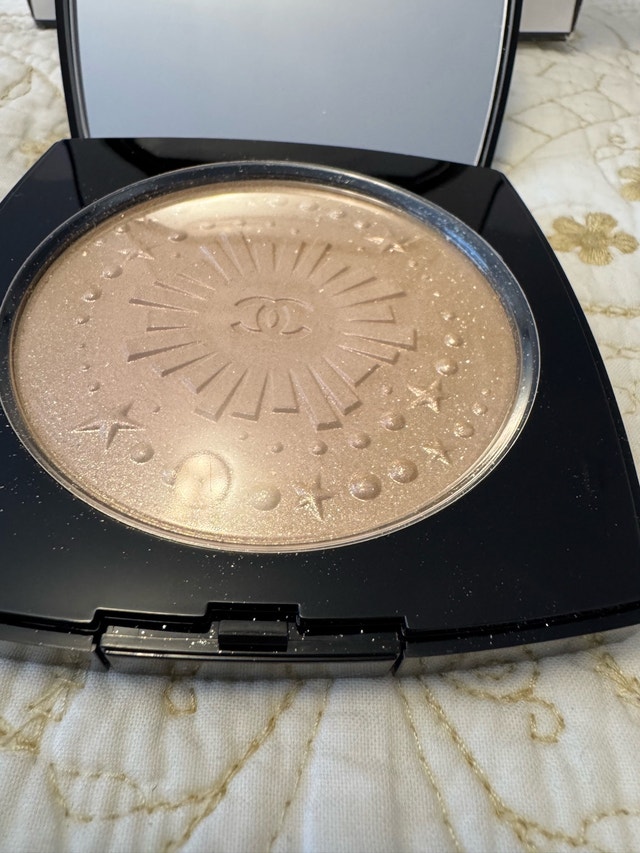 Chanel Diamond Dust - oversize illuminating powder - photo 2