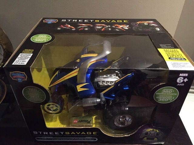 Street Savage Radio Controlled Stunt Vehicle