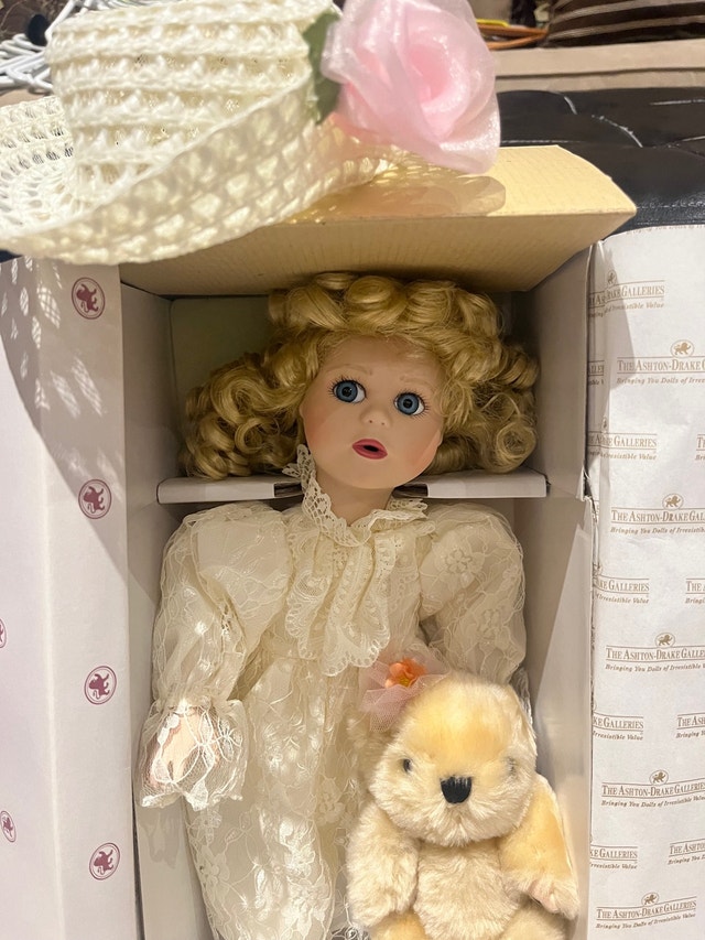 Porcelain Dolls - photo 4