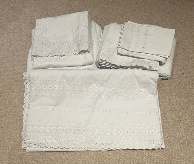 Bedding - Queen size