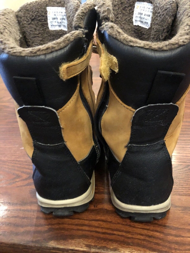 Timberland Chillberg Boots - size 7 youth - photo 3