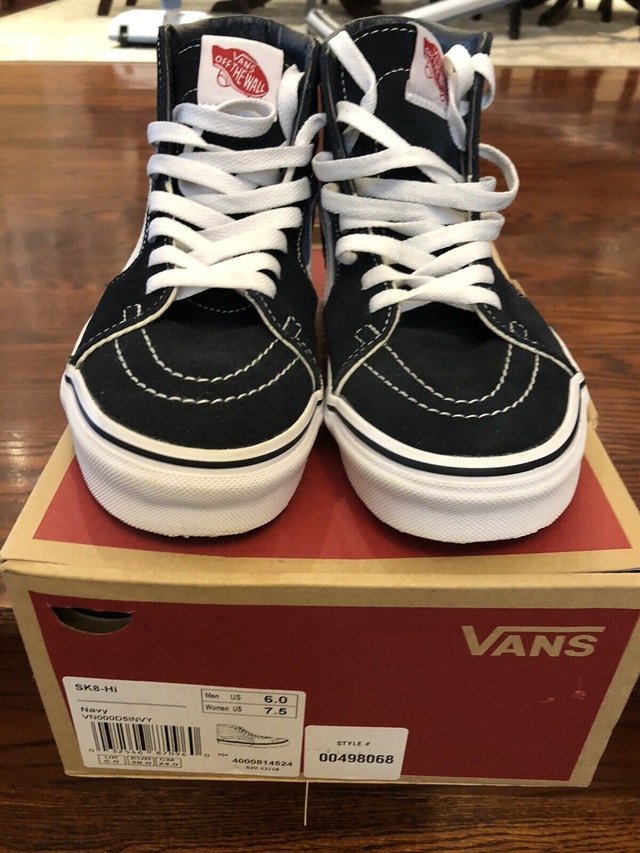 NEW Vans SK8-Hi Navy - size 6 men/7.5 women