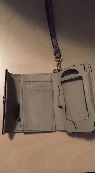 Michael Kors Wristlet - photo 2