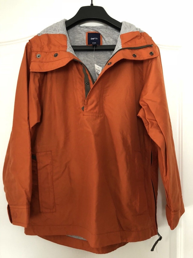 Kid’s Gap Jacket - Size Medium (8)