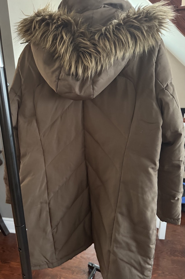 Women's Winter Coats - photo 2