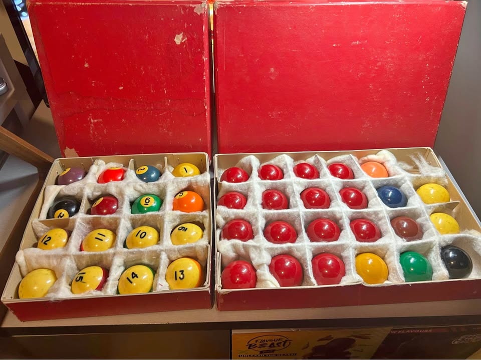 Vintage Made in England Pool Ball Set