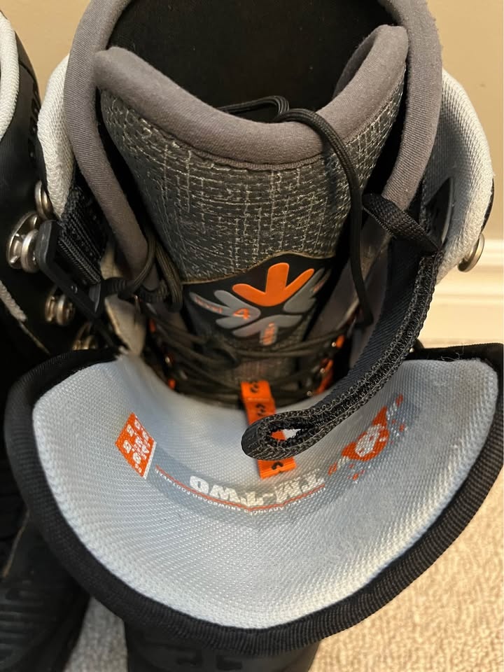 Thirty Two Snowboard Boots - Men's Size 9.5 - photo 5