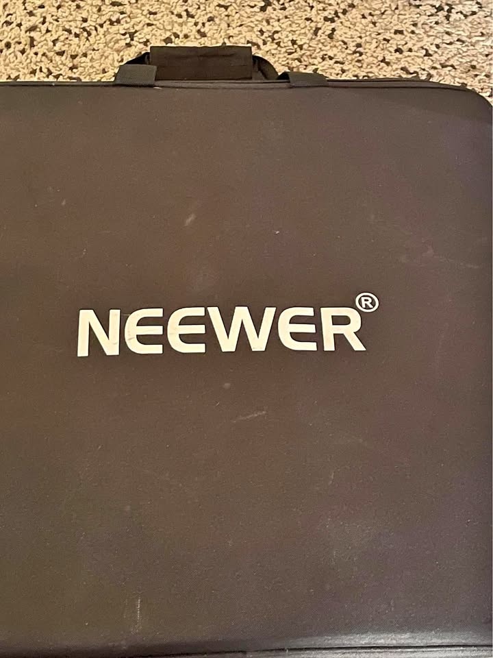Neewer Ring Light Kit