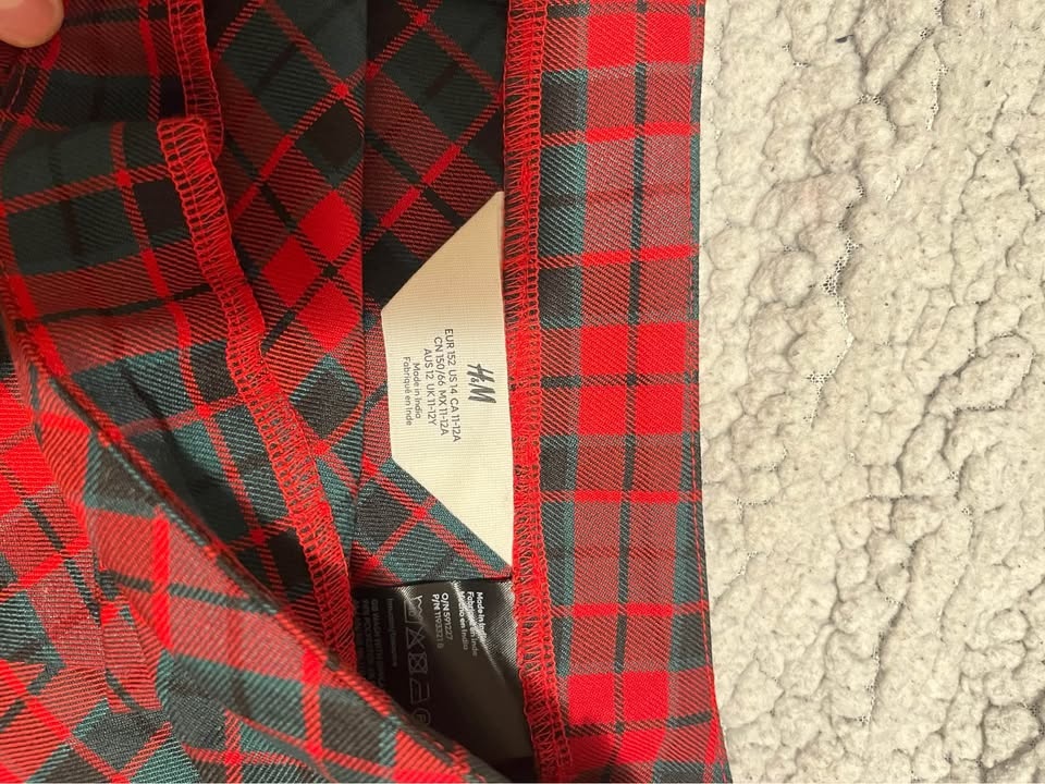 H&M Red & Green Plaid Skirt Women’s XS / Youth 12 - photo 3
