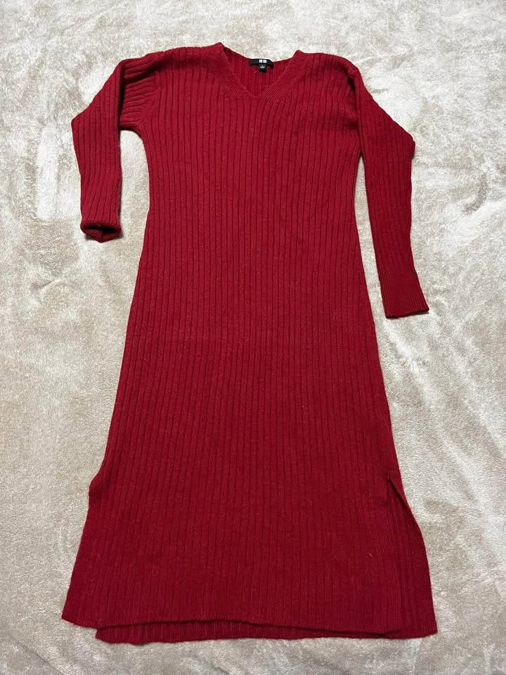 UNIQLO Knit Wool Dress – Long Sleeve & Warm | Size S | Like New - photo 3