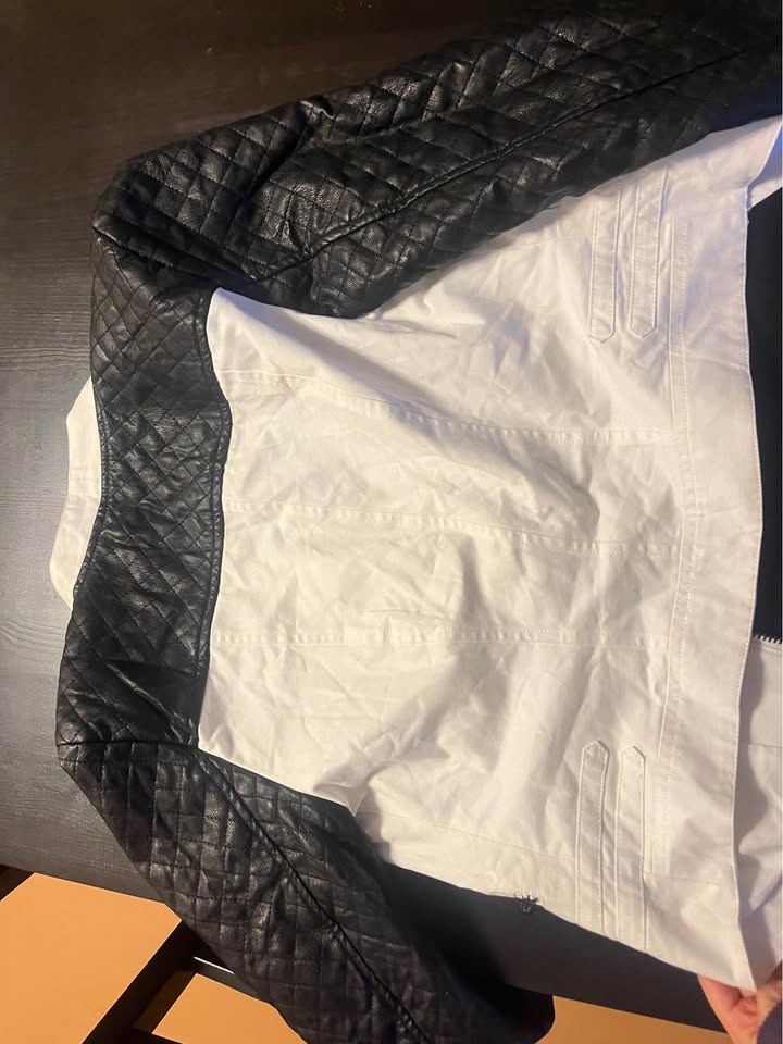 Walter Baker White & Black Faux Leather Jacket M - photo 3