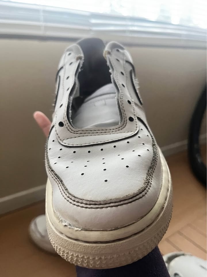 White Nike Air Sneakers – Size 7–7.5 | Good Condition - photo 2