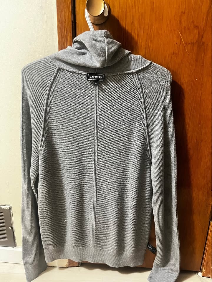 EXPRESS Women’s Gray Turtleneck Sweater – Cozy Knit | Size S/M | - photo 2