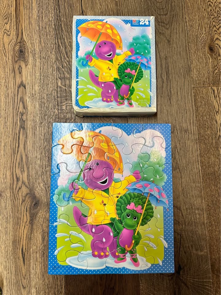 Barney Kids Books & Puzzles Lot - photo 4