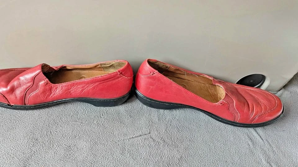 Hush Puppies Women's Flats Size 8.5 US