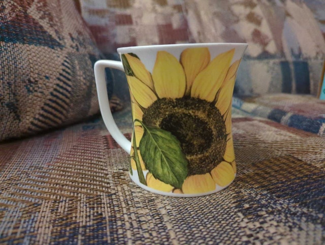Sunflower Mug - photo 2