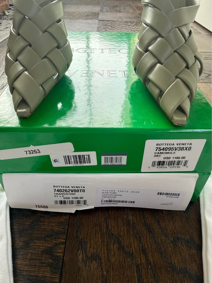 Bottega Veneta Pumps - Size 37.5 - photo 4