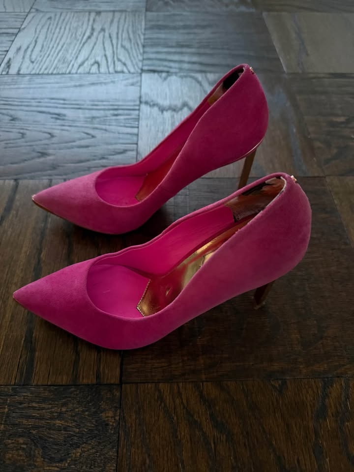 Ted Baker Elvena Pink Suede Pumps Size 37 - photo 4