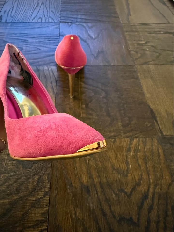Ted Baker Elvena Pink Suede Pumps Size 37 - photo 5