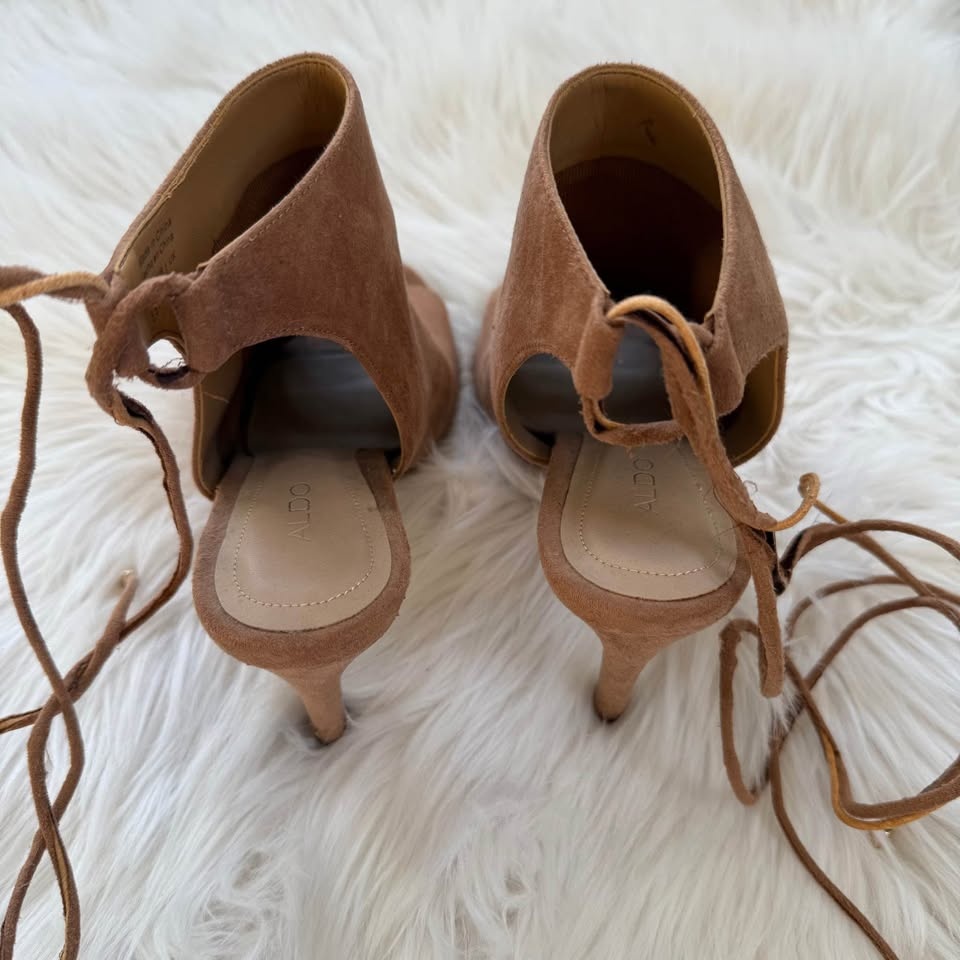 Aldo Suede Peep Toe Pumps 6.5 - photo 4