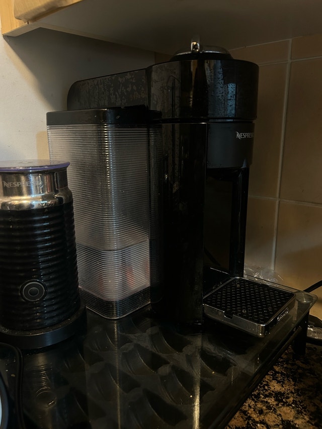 Nespresso Vertuo Coffee Machine with Aeroccino - photo 3