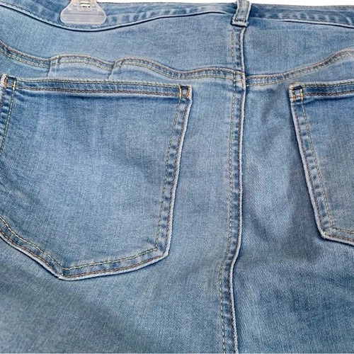 Torrid High-Rise Bombshell Skinny Distressed 5 Button Fly Sz 18S - photo 4