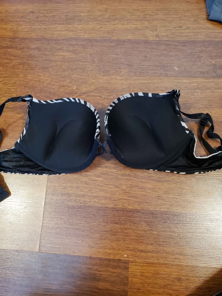 Victoria's Secret Bombshell Add-2-Cups Zebra Print Bra 36C - photo 2