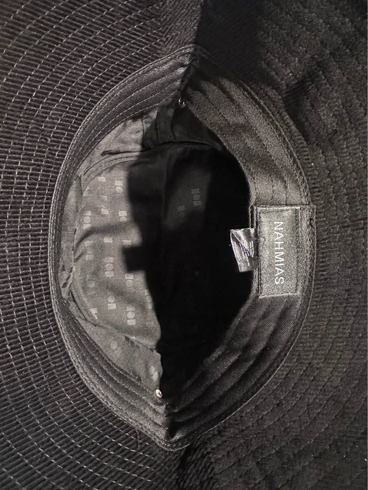 Nahmias corduroy bucket hat with embroidered 'N' logo - photo 3