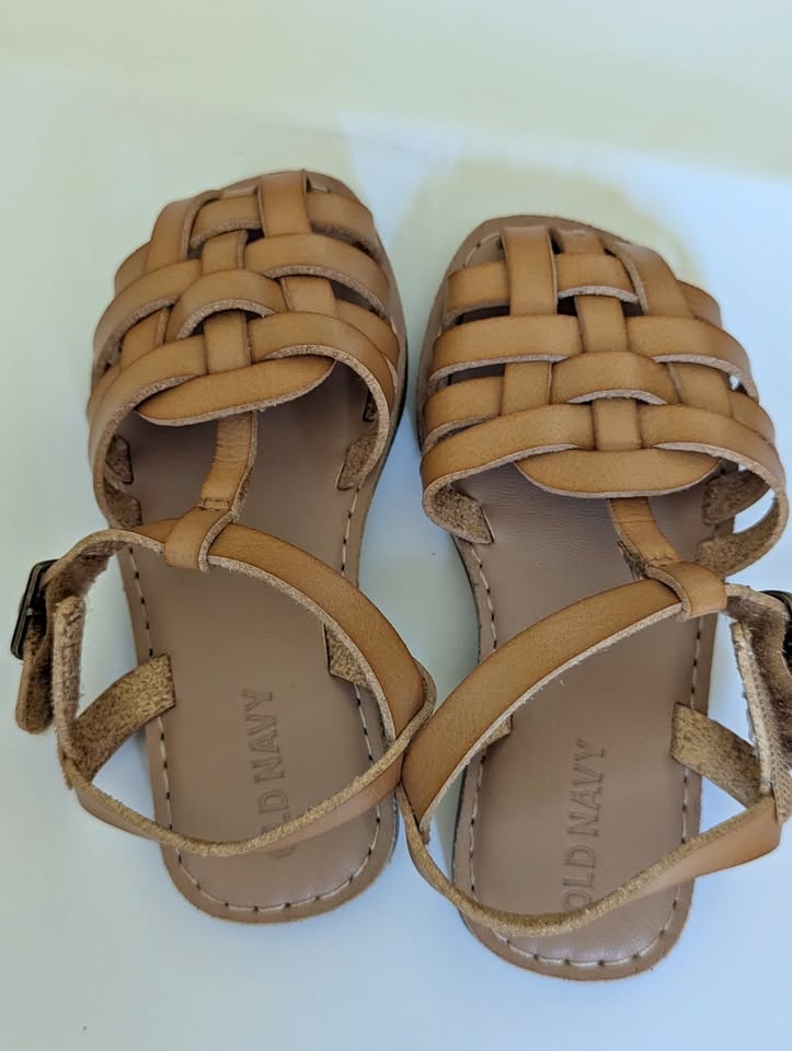 Old Navy Toddler Faux Leather Fisherman Sandals