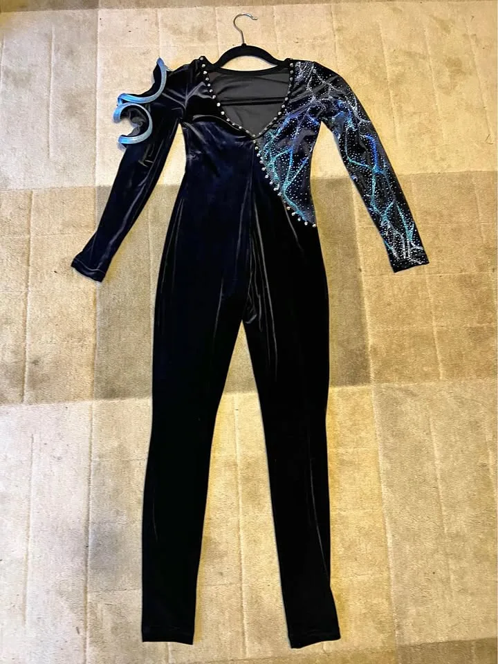 Beautiful Velvet Dance Costume - Port Union/401/Pickering thumbnail