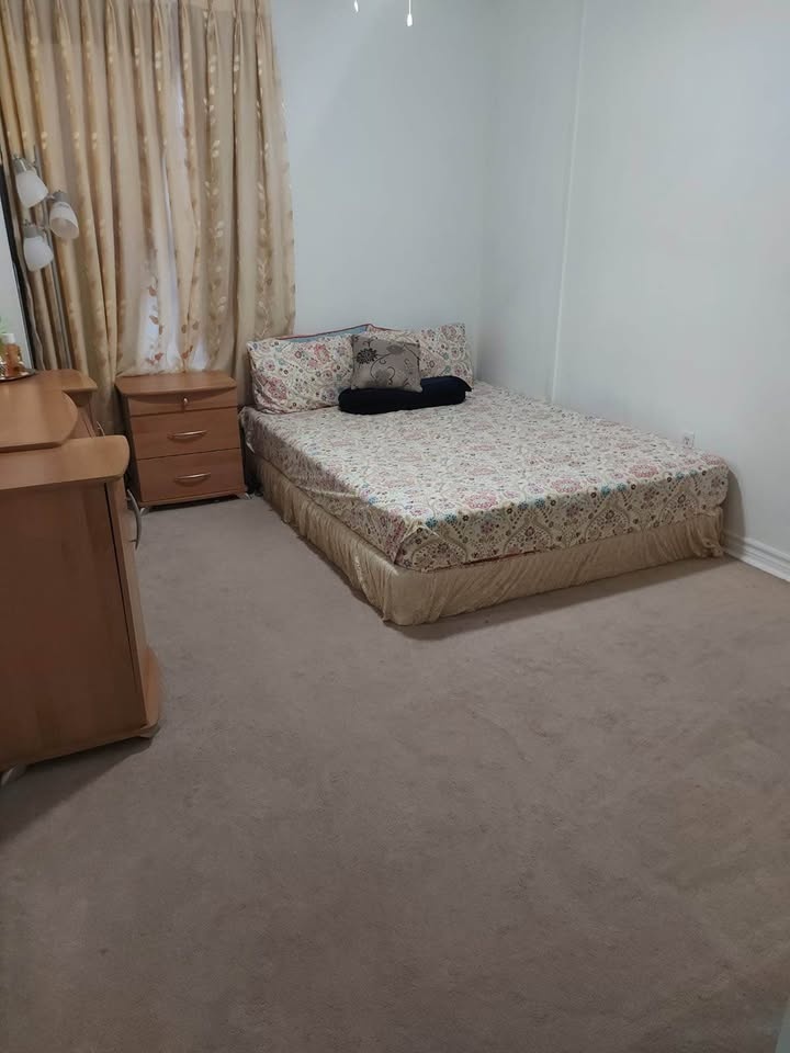 Private room for rent