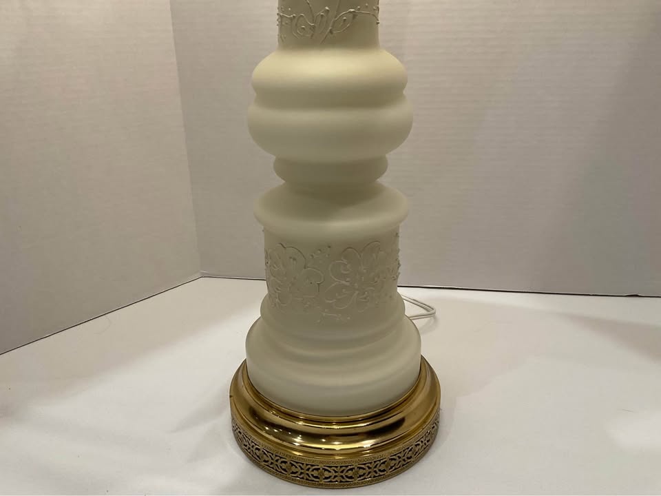 Vintage Glass Table Lamp with Moriage Detail - photo 3