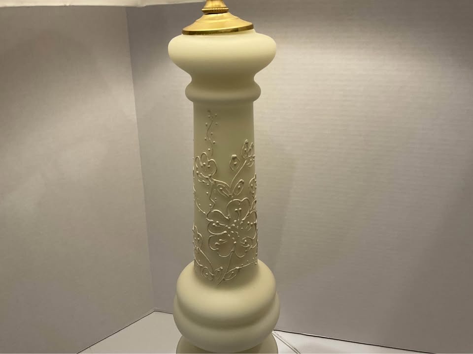 Vintage Glass Table Lamp with Moriage Detail - photo 4
