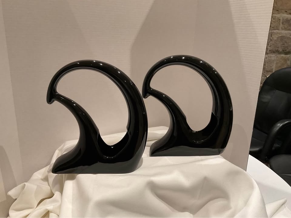 Pair of Vintage Black Abstract Sculptures / Planters 1980s - photo 2