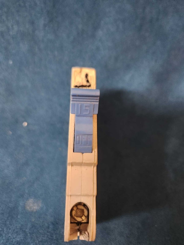 Federal Pioneer Stab-lok 15 Amp Breaker