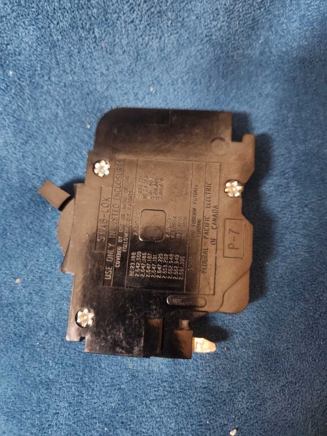 Federal Pacific 15A Breaker - photo 2