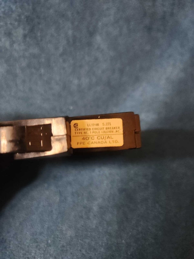 Federal Pacific 15A Breaker - photo 3